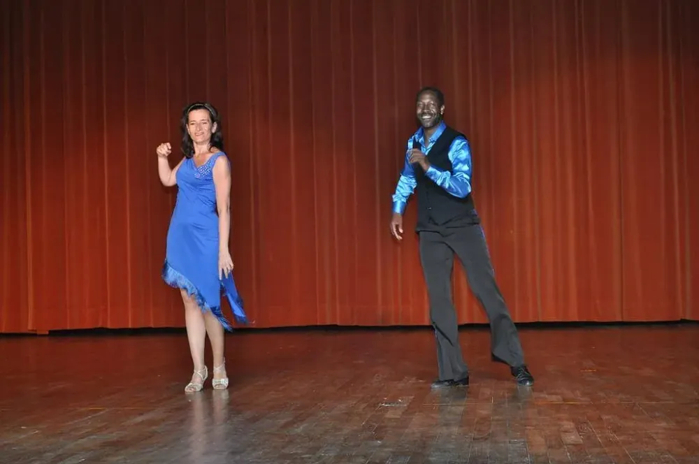 Cours de danse de salon à Pleslin-Trigavou